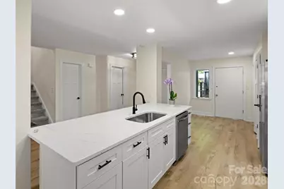 203 Crowfields Drive, Asheville, NC 28803 - Photo 4