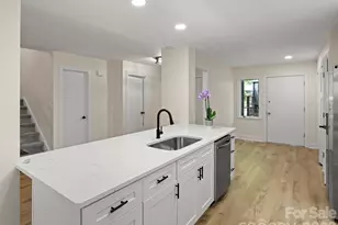 203 Crowfields Dr, Asheville, NC 28803 - Photo 4
