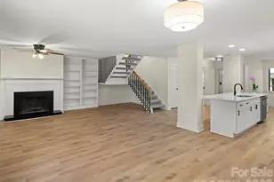 203 Crowfields Dr, Asheville, NC 28803 - Photo 2