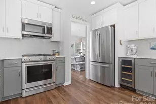 9804 Park Springs Ct, Charlotte, NC 28210 - Photo 18