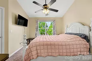 1033 Woodglen Ln, Matthews, NC 28104 - Photo 16