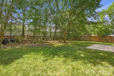 13919 Ballyshannon Lane, Charlotte, NC 28278 - Photo 32
