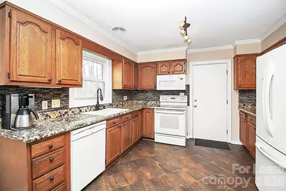 121 Marshdale Avenue SW, Concord, NC 28025 - Photo 8