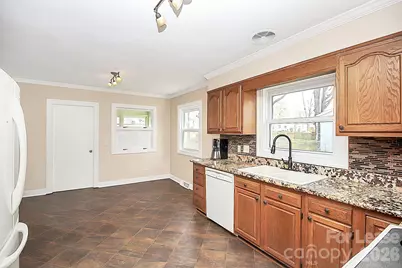 121 Marshdale Avenue SW, Concord, NC 28025 - Photo 10