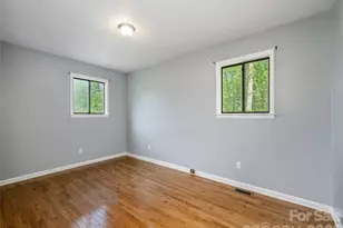 126 Upward Acres St, East Flat Rock, NC 28726 - Photo 16