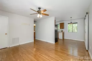 126 Upward Acres St, East Flat Rock, NC 28726 - Photo 4