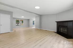 6490 Willow Rd, Hendersonville, NC 28739 - Photo 8