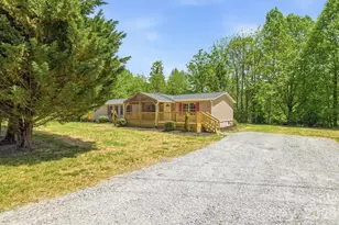 6490 Willow Rd, Hendersonville, NC 28739 - Photo 2