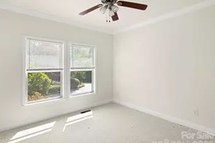 1 Hedgerose Ct, Asheville, NC 28805 - Photo 6