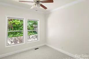 1 Hedgerose Ct, Asheville, NC 28805 - Photo 18