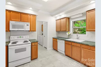 1 Hedgerose Court #B, Asheville, NC 28805 - Photo 8