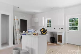 1222 Woodpecker Dr, Clover, SC 29710 - Photo 10