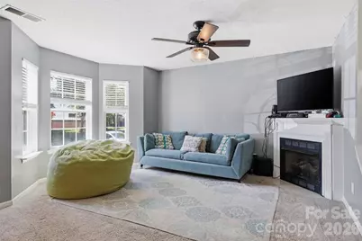 104 Gelderland Drive, Matthews, NC 28104 - Photo 2