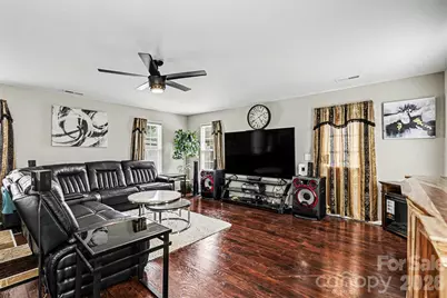 306 Cayman Way, Charlotte, NC 28217 - Photo 8
