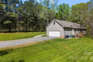 8611 Bent Creek Rd, Waxhaw, NC 28173 - Photo 4
