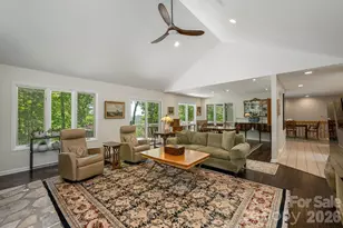 258 Dalhousie Ct, Flat Rock, NC 28731 - Photo 16