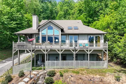 266 Hawks Crest Drive, Waynesville, NC 28786 - Photo 1