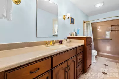 1137 Hibriten Drive SE, Lenoir, NC 28645 - Photo 24