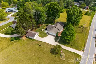 1137 Hibriten Dr SE, Lenoir, NC 28645 - Photo 42