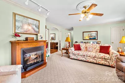 1137 Hibriten Drive SE, Lenoir, NC 28645 - Photo 18