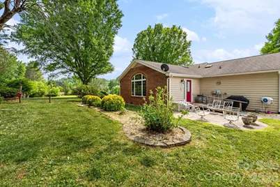 1137 Hibriten Drive SE, Lenoir, NC 28645 - Photo 4