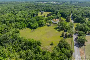 4030 Oak Hollow Ln, Harrisburg, NC 28075 - Photo 10