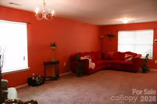 4410 Austin Dekota Dr, Charlotte, NC 28269 - Photo 4