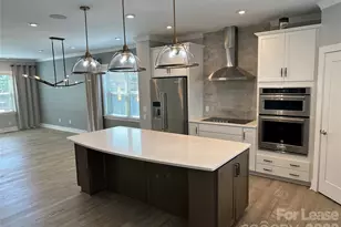 13006 Tinton Ave, Charlotte, NC 28204 - Photo 8