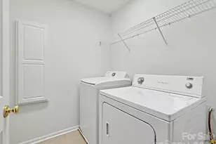 9132 Royal Highlands Ct, Charlotte, NC 28277 - Photo 30
