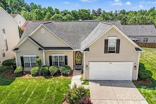 4313 David Cox Rd, Charlotte, NC 28269 - Photo 2