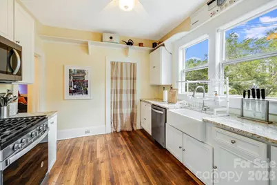 107 Courtland Avenue, Asheville, NC 28801 - Photo 10