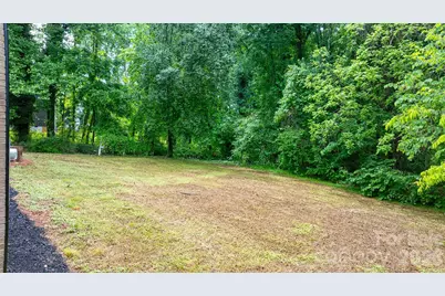 1871 Crestview Drive, Newton, NC 28658 - Photo 22