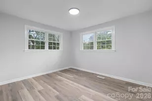1871 Crestview Dr, Newton, NC 28658 - Photo 14