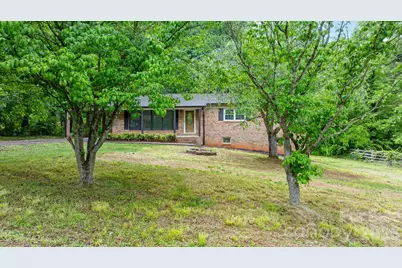 1871 Crestview Drive, Newton, NC 28658 - Photo 32