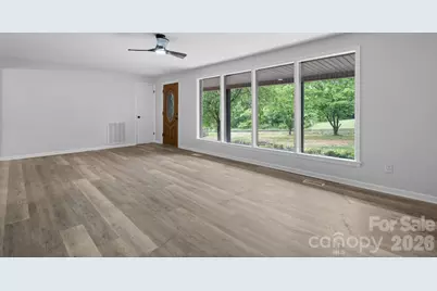1871 Crestview Drive, Newton, NC 28658 - Photo 6