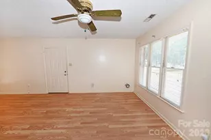 4445 Sulphur Springs Rd NE, Hickory, NC 28601 - Photo 14