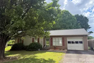 4445 Sulphur Springs Rd NE, Hickory, NC 28601 - Photo 1
