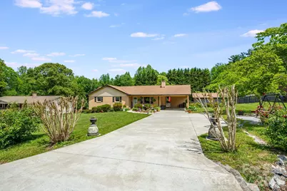 458 Beach Drive, Hendersonville, NC 28792 - Photo 2