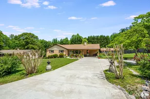 458 Beach Dr, Hendersonville, NC 28792 - Photo 2