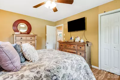 458 Beach Drive, Hendersonville, NC 28792 - Photo 18