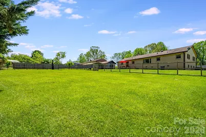 458 Beach Drive, Hendersonville, NC 28792 - Photo 30