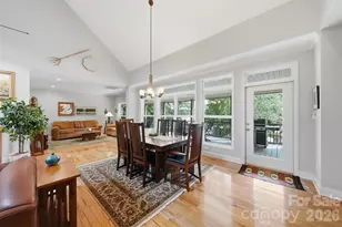65 King Arthurs Ct, Hickory, NC 28601 - Photo 8