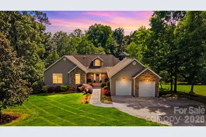65 King Arthurs Court, Hickory, NC 28601 - Photo 2