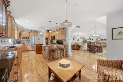 65 King Arthurs Court, Hickory, NC 28601 - Photo 10
