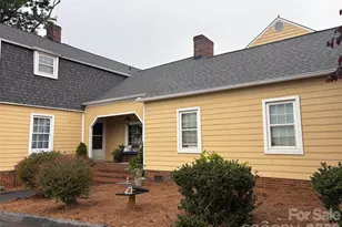 277 Golf Course Ln, Taylorsville, NC 28681 - Photo 2