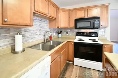 2041 Brantley Creek Drive, Kannapolis, NC 28083 - Photo 10