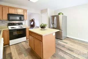 2041 Brantley Creek Dr, Kannapolis, NC 28083 - Photo 10