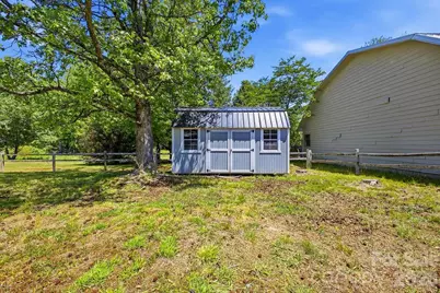 88 Lost Creek Drive, Flat Rock, NC 28731 - Photo 32