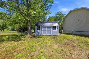 88 Lost Creek Dr, Flat Rock, NC 28731 - Photo 32