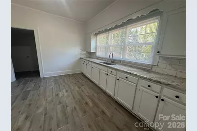 4028 Leo Street, Winston Salem, NC 27105 - Photo 8